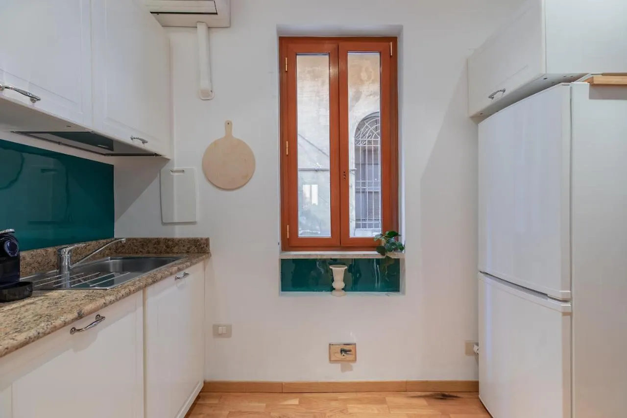 Iflat Spanish Steps Blue Apartment Rom